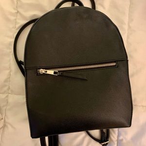 Apt 9 Black Medium Sized Backpack